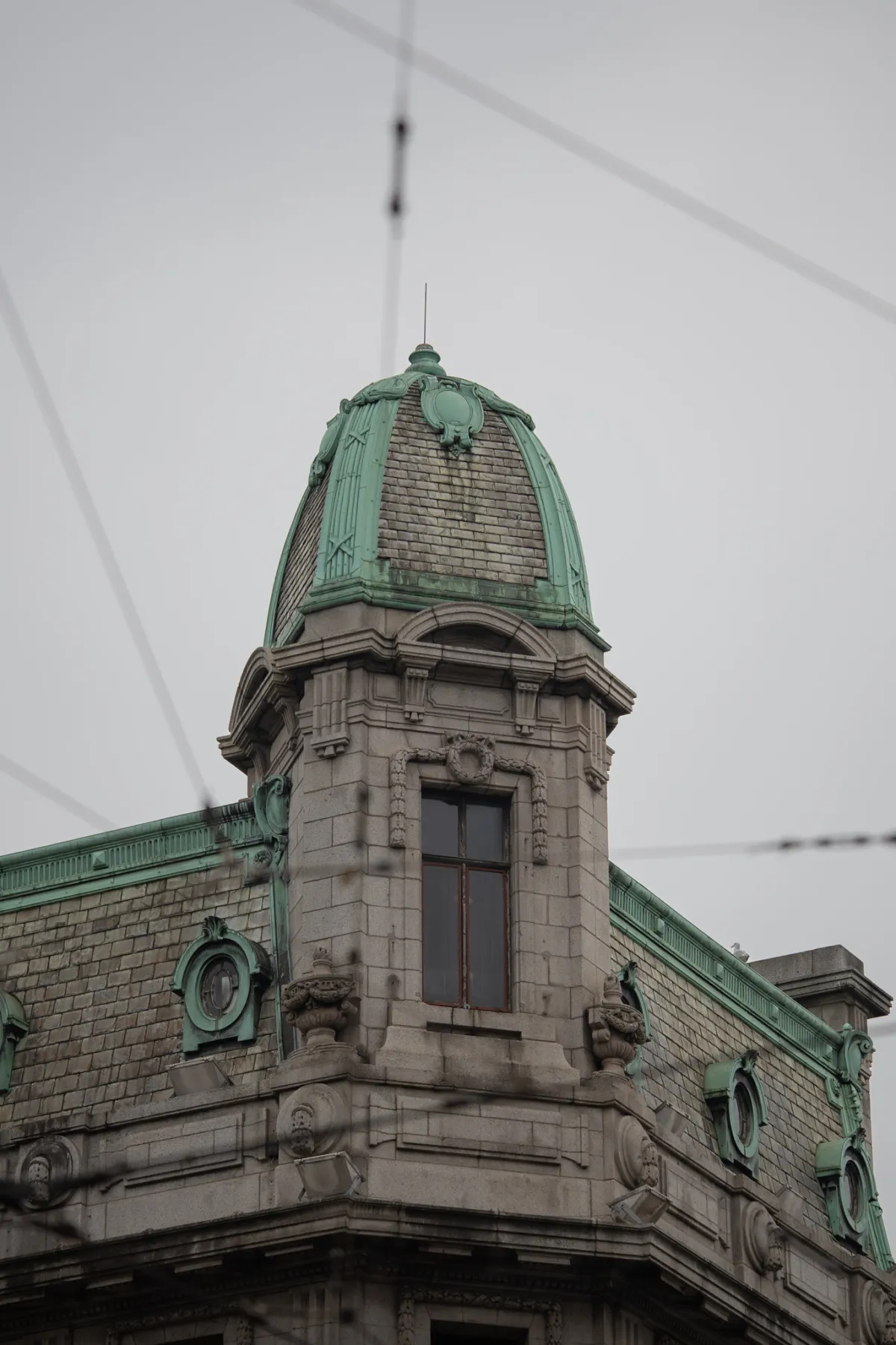 1/2000 • f/1.4 • ISO 100 • 85 mm