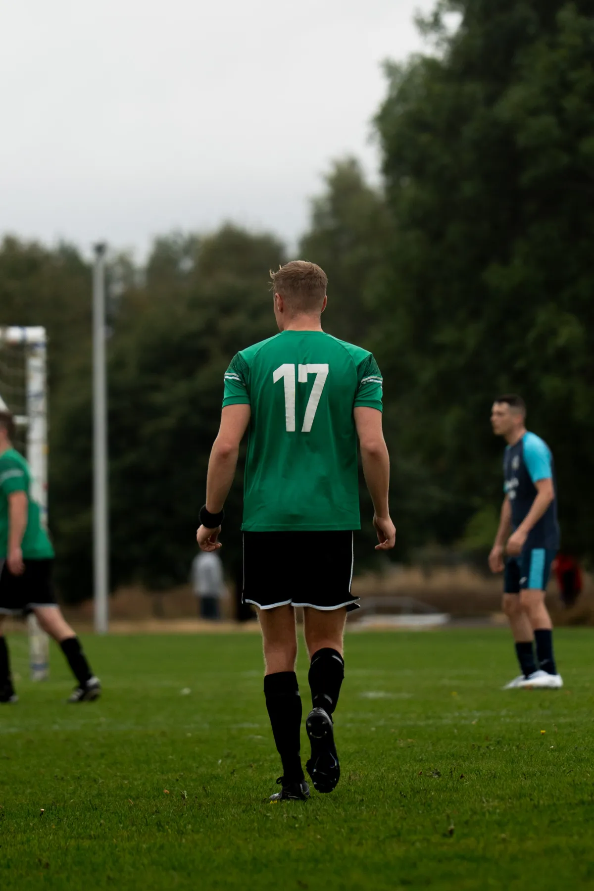 1/2000 • f/4 • ISO 640 • 200 mm