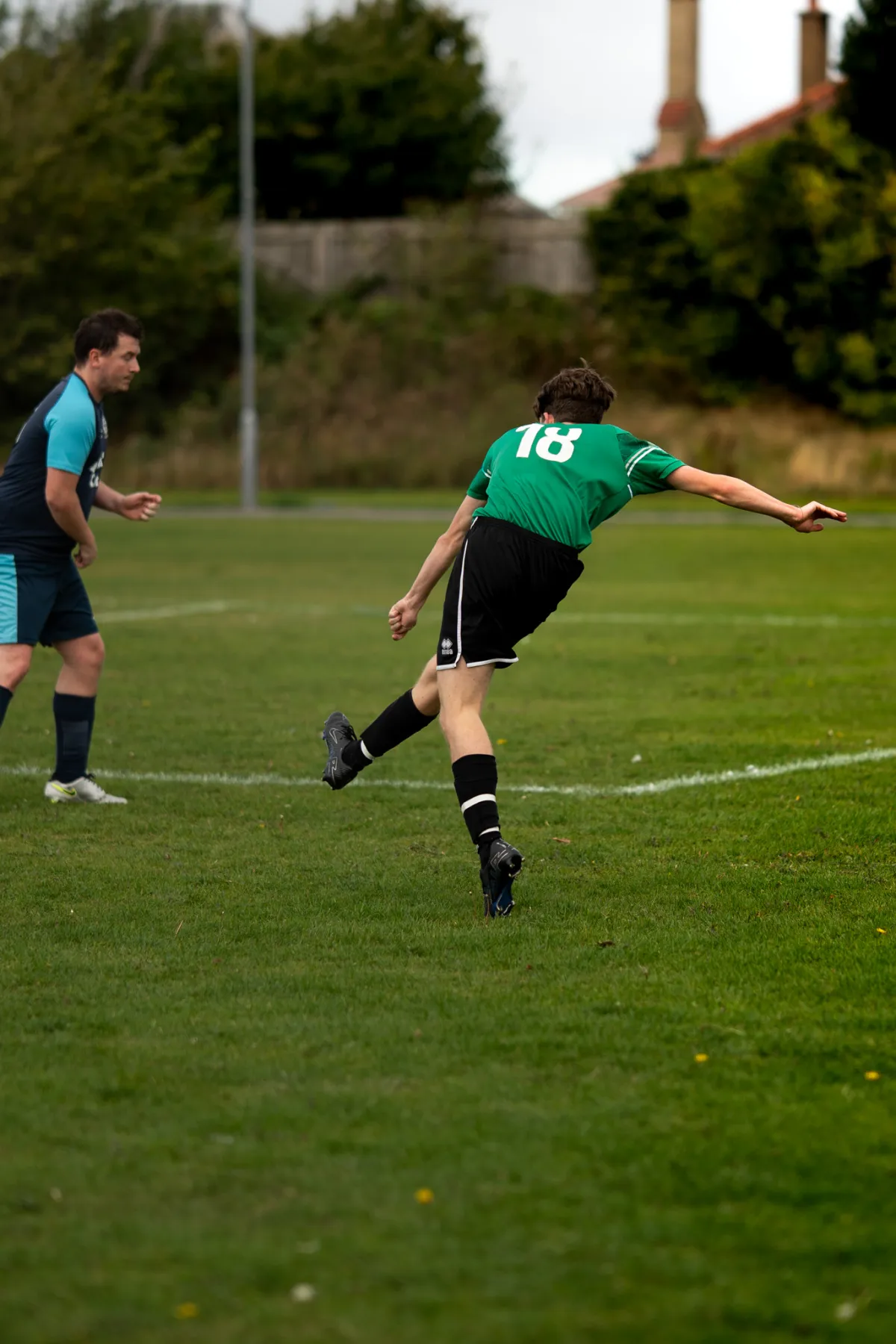 1/2000 • f/1.4 • ISO 100 • 85 mm