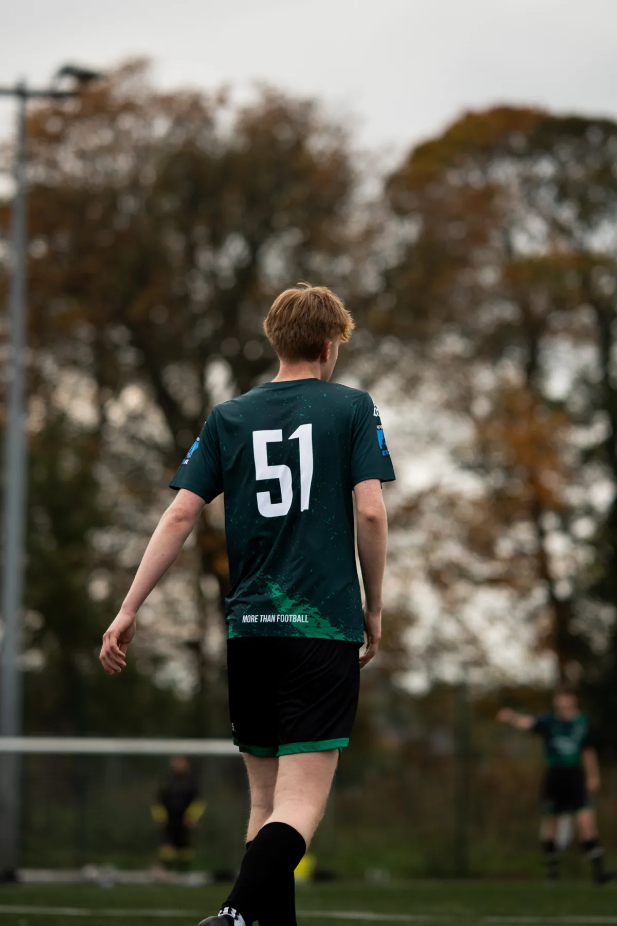 1/2000 • f/1.4 • ISO 125 • 85 mm